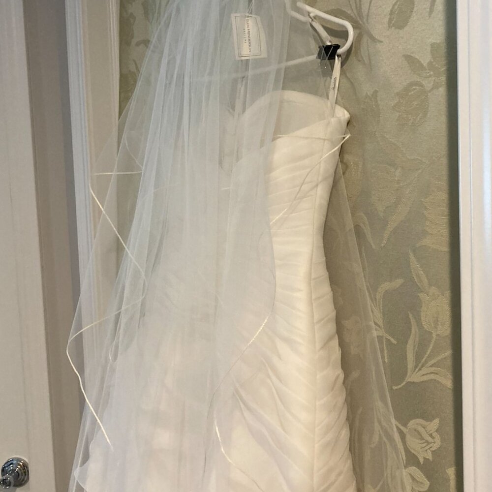 Elen Henderson Veil 5058